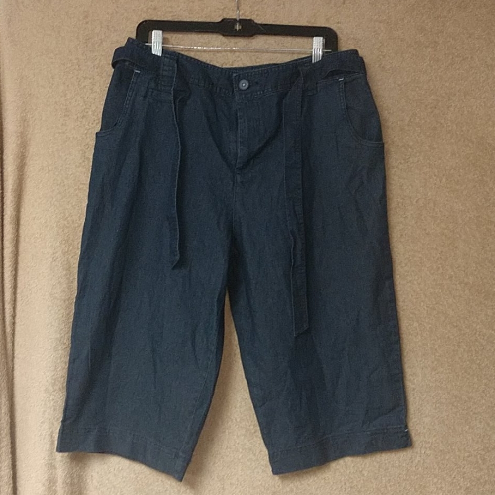 White Stag Capris